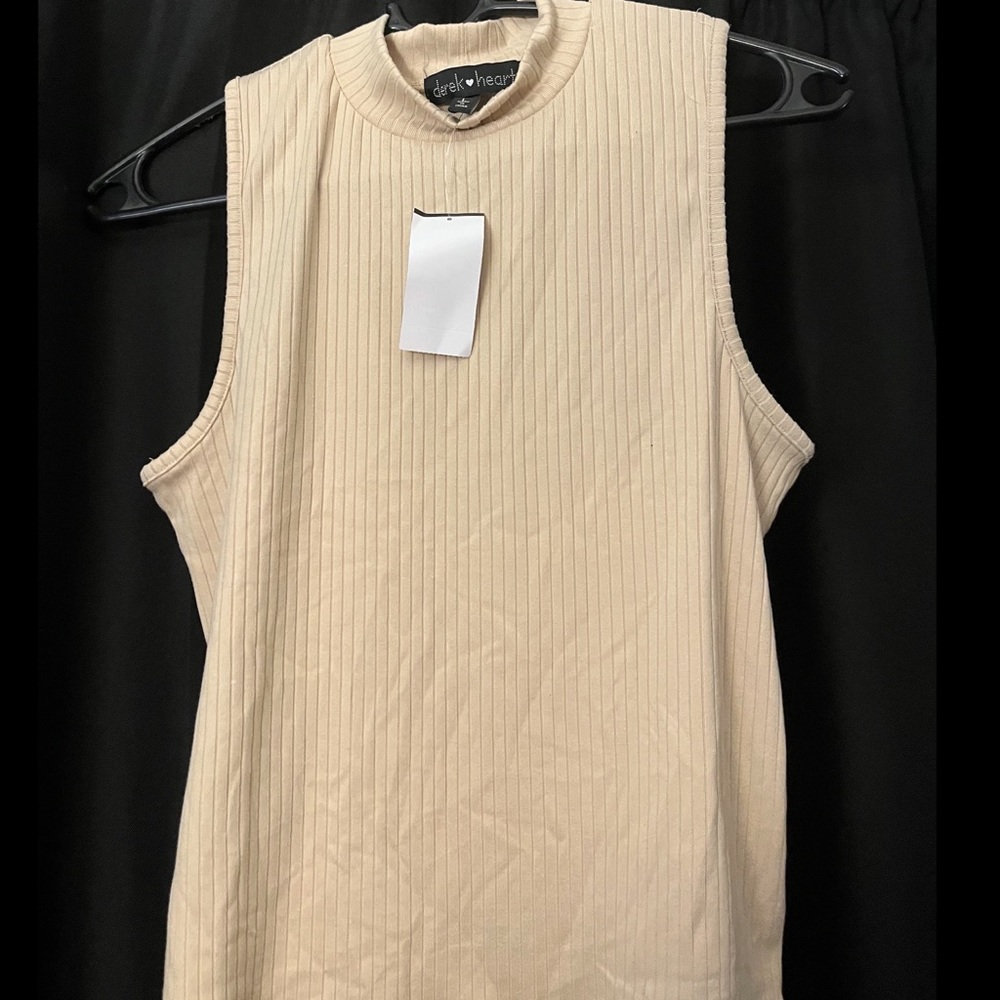 Derek heart cream colored tank top
